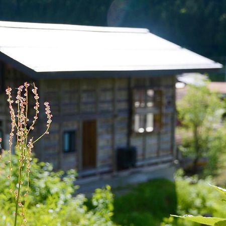 Haku 100-Year-Old Quaint Japanese Style Villa Такаяма Экстерьер фото