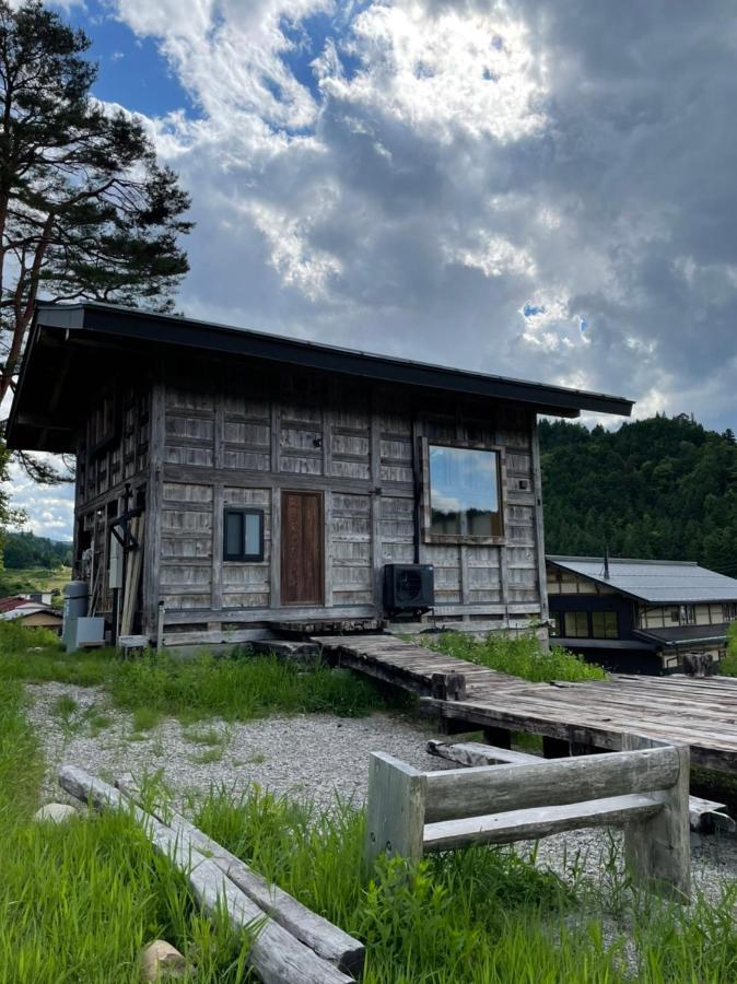 Haku 100-Year-Old Quaint Japanese Style Villa Такаяма Экстерьер фото
